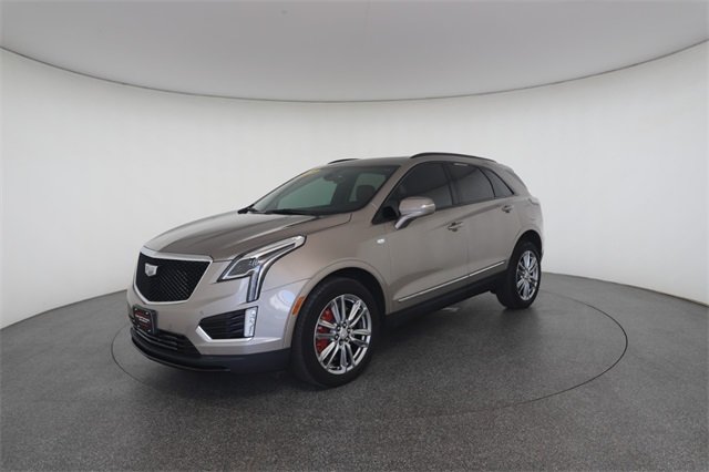 2023 Cadillac XT5 Sport photo 3