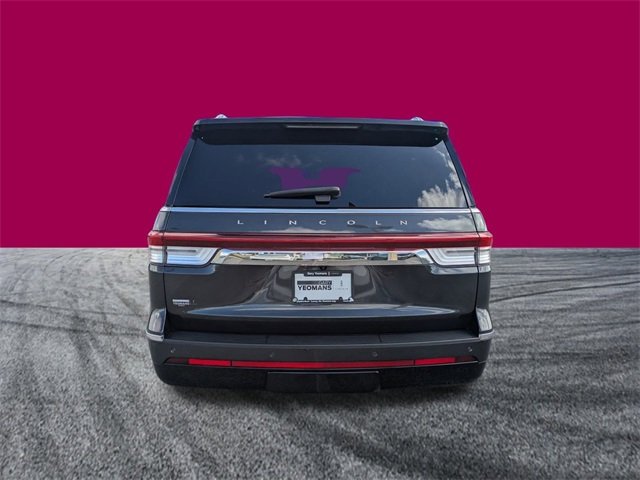 2022 Lincoln Navigator L Reserve photo 4
