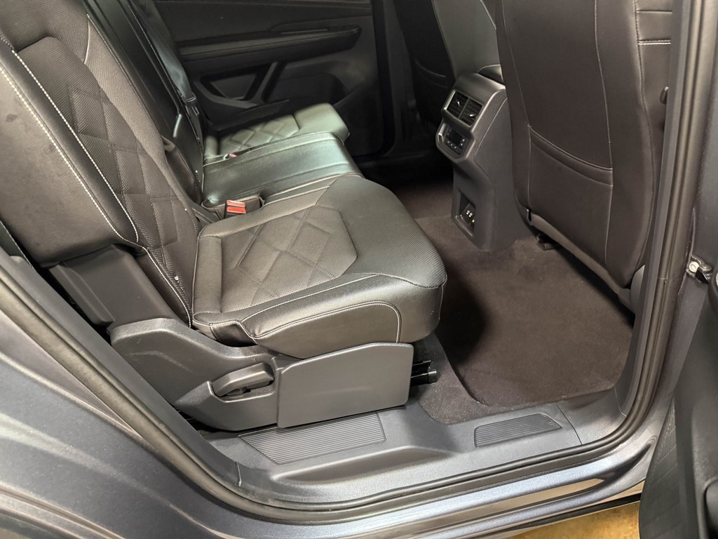 2025 Volkswagen Atlas SE Technology photo 56