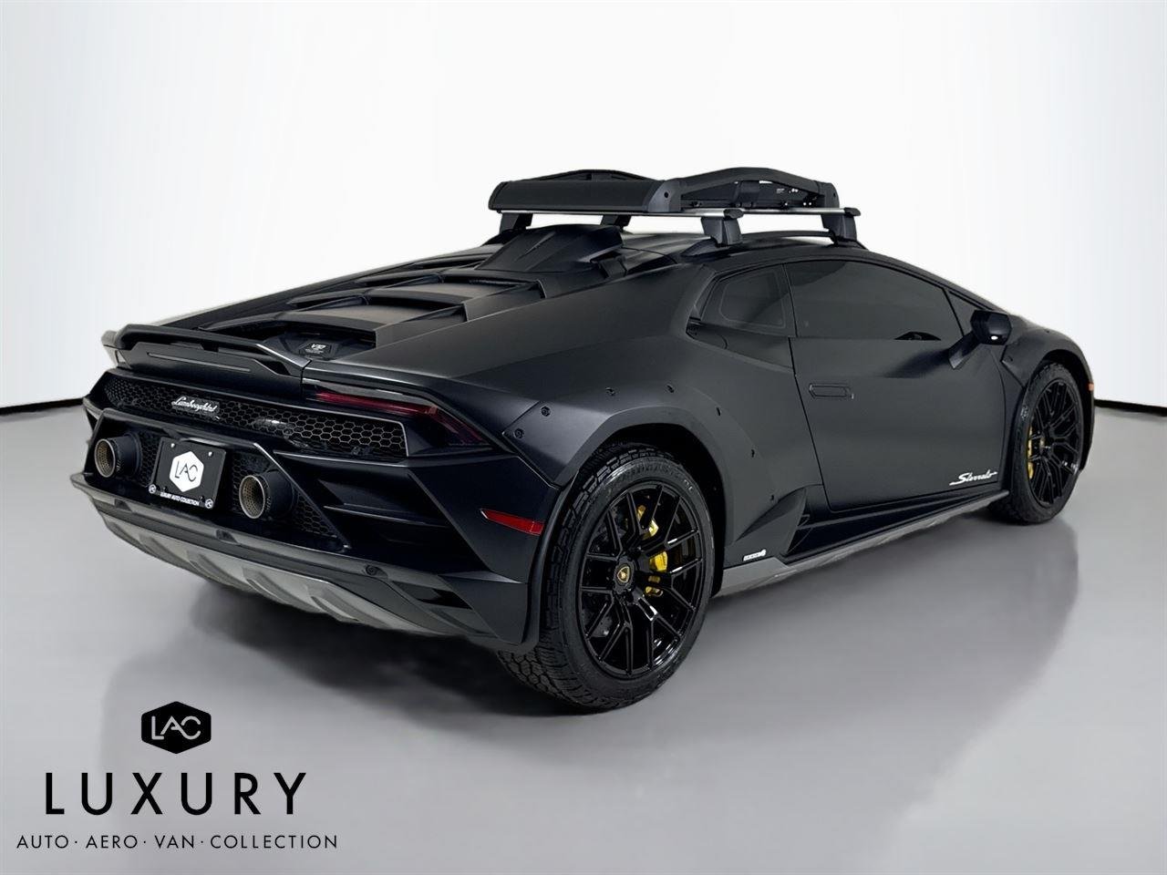 2024 Lamborghini Huracan Sterrato photo 4