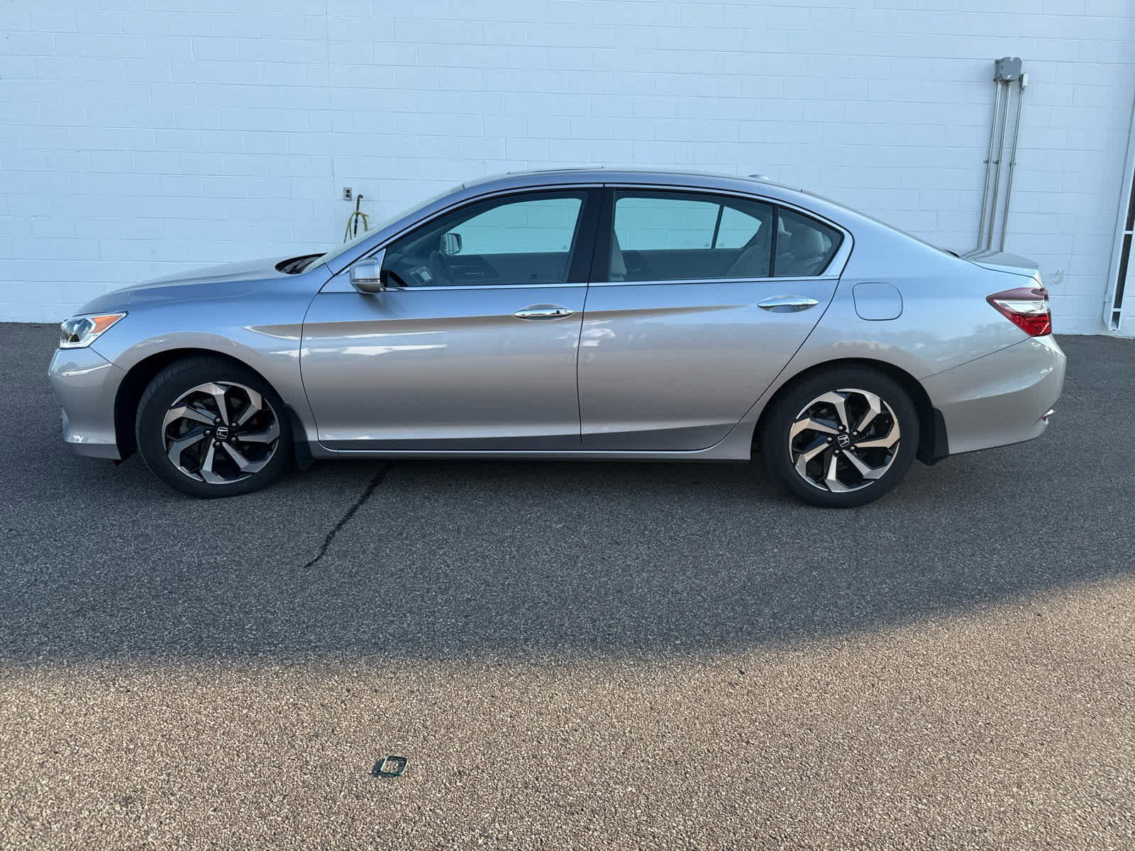 2017 Honda Accord EX photo 4