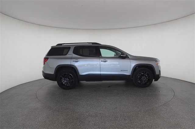 2023 Gmc Acadia SLE photo 22