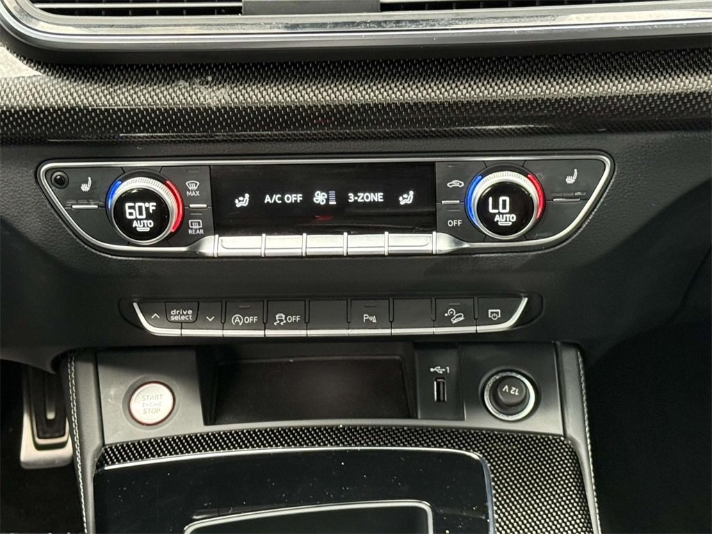 2022 Audi SQ5 Premium Plus photo 20