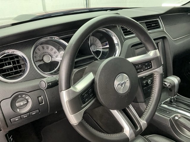 2012 Ford Mustang GT Premium photo 15