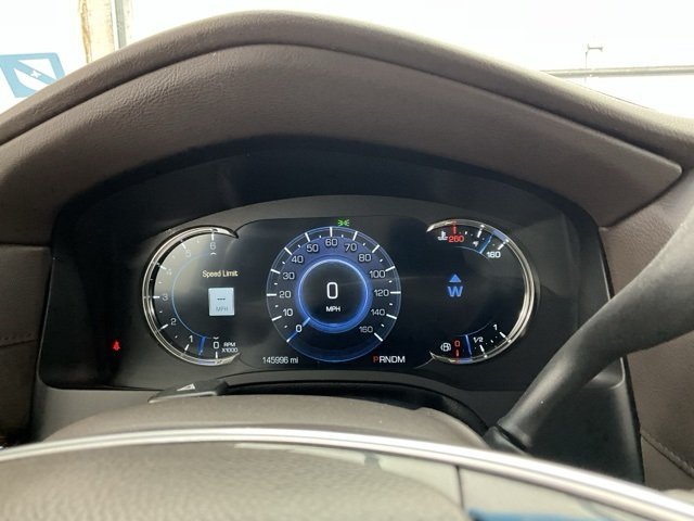 2016 Cadillac Escalade ESV Base photo 9