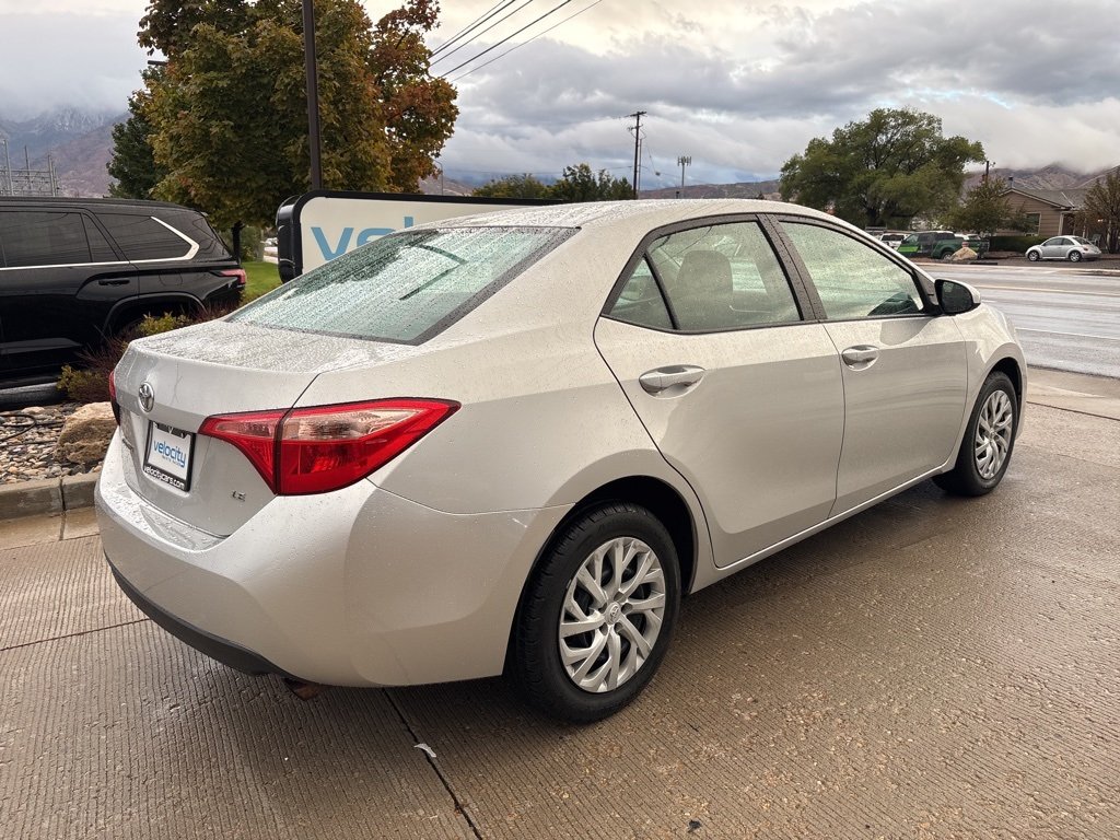 2019 Toyota Corolla XLE XSE photo 4