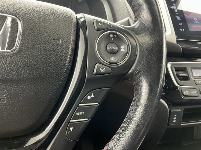 2019 Honda Ridgeline Black Edition photo 11