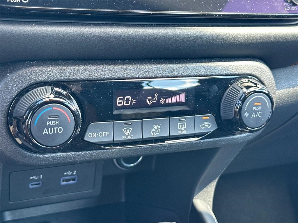 2024 Nissan Kicks SR photo 19