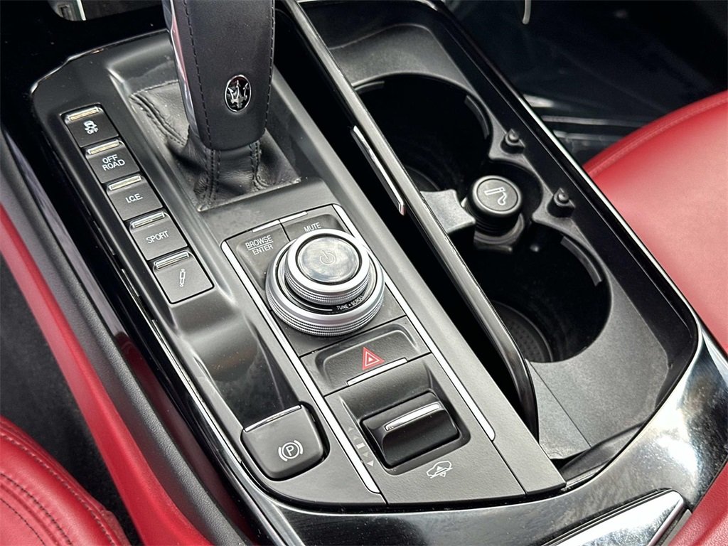 2022 Maserati Levante Modena photo 24