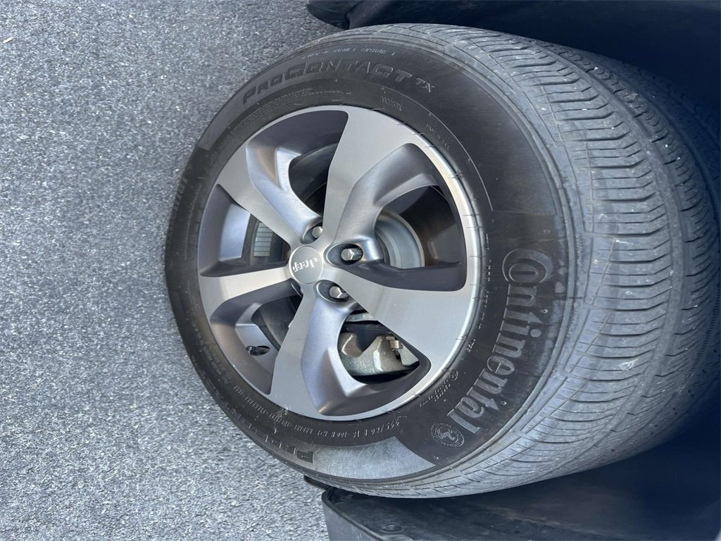 2022 Jeep Cherokee Limited photo 10