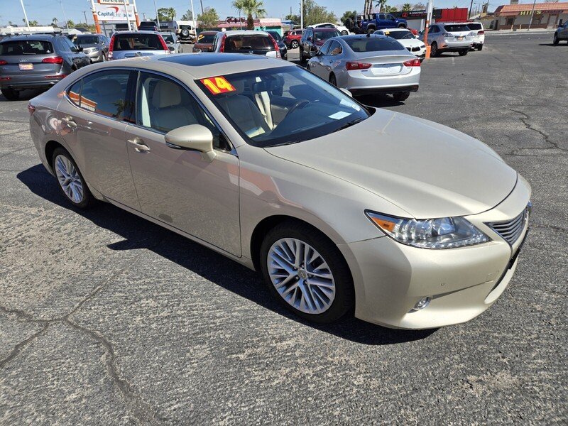 2014 Lexus ES 350 photo 4