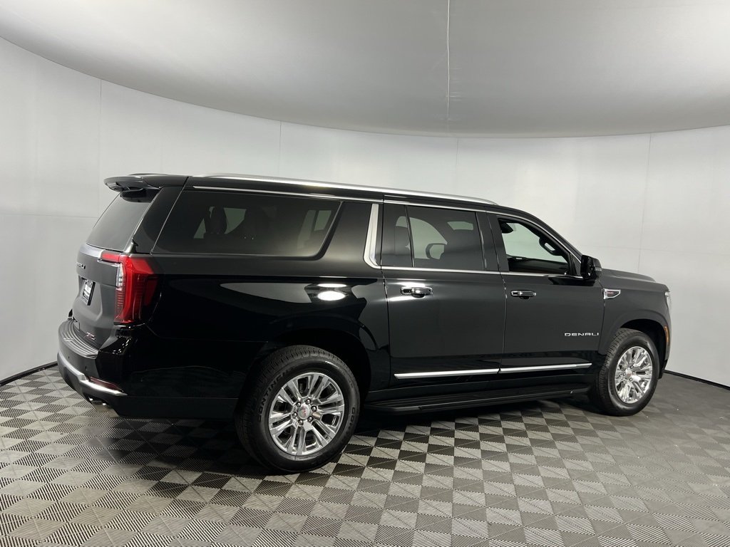 2025 Gmc Yukon XL Denali photo 2