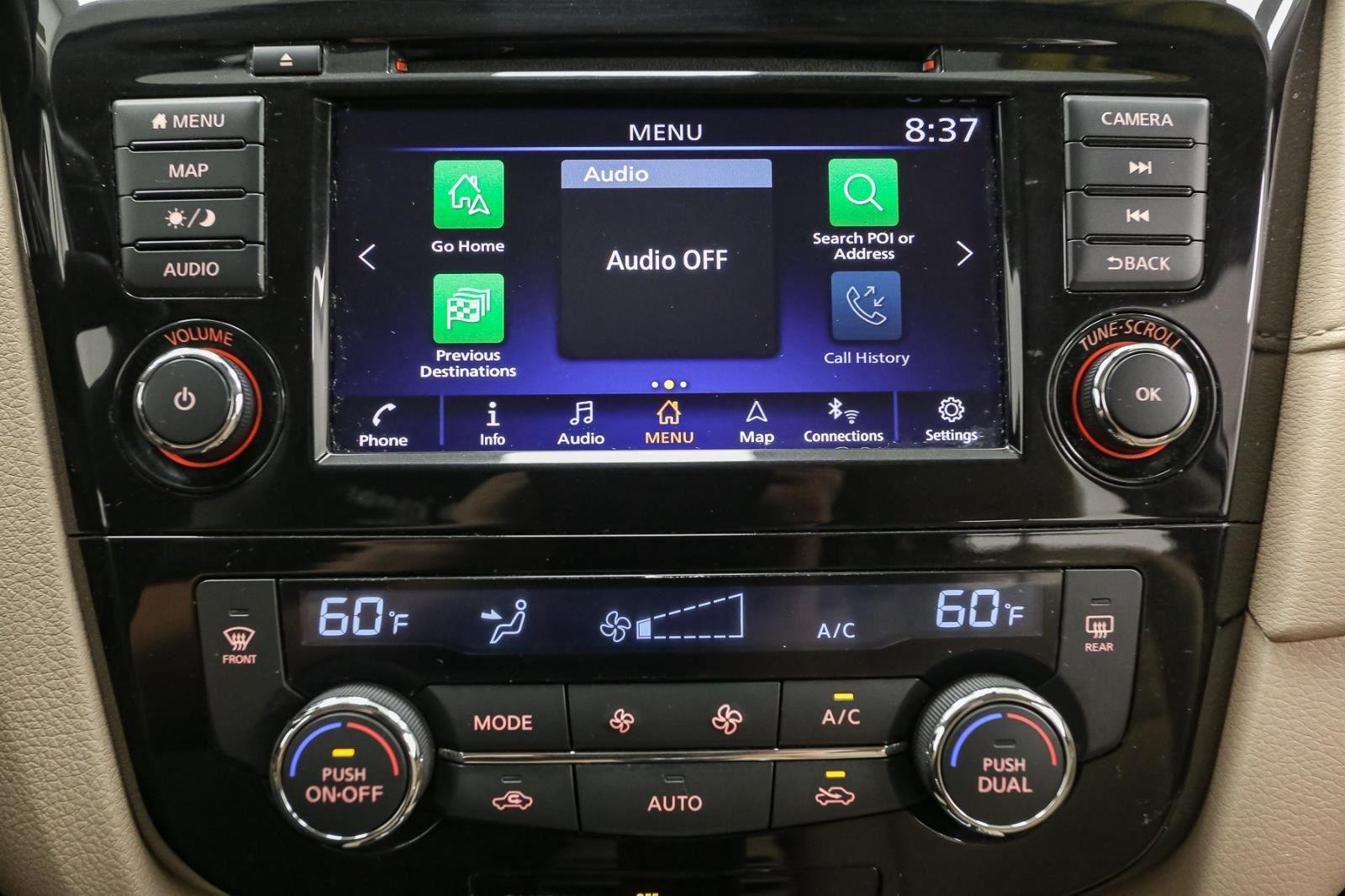 2019 Nissan Rogue SV photo 21