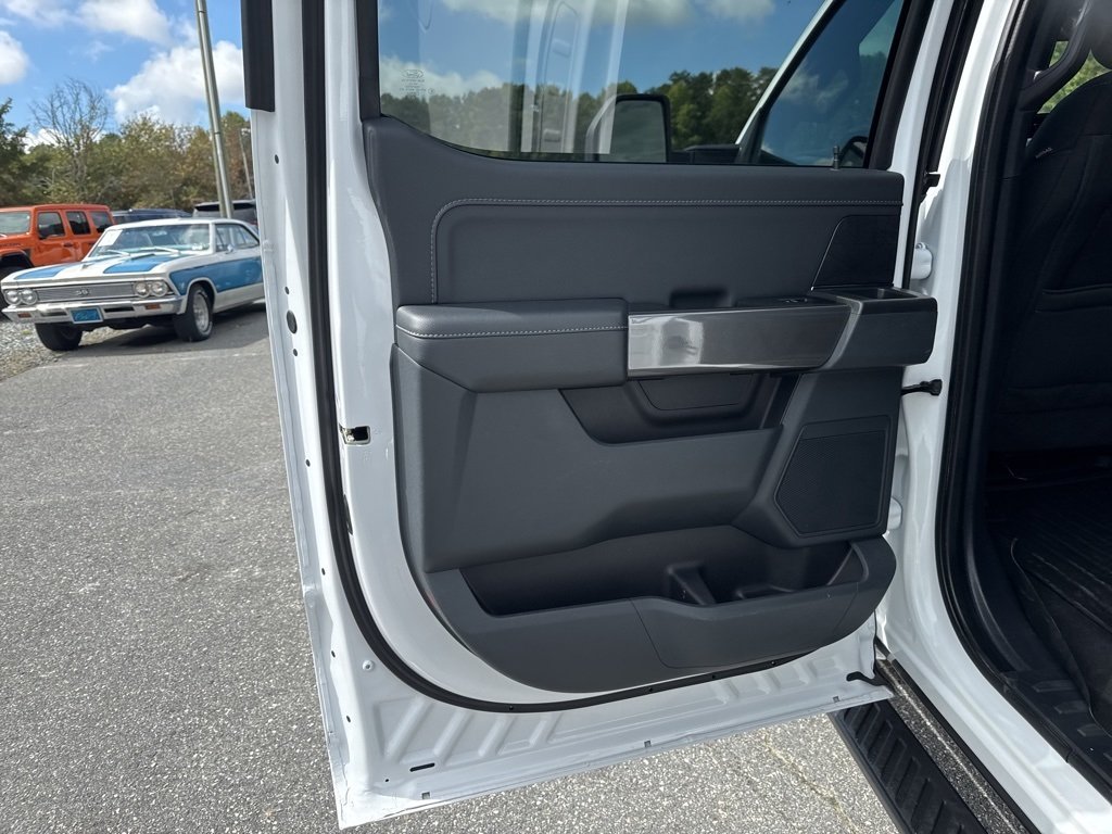 2023 Ford F-150 XLT photo 25