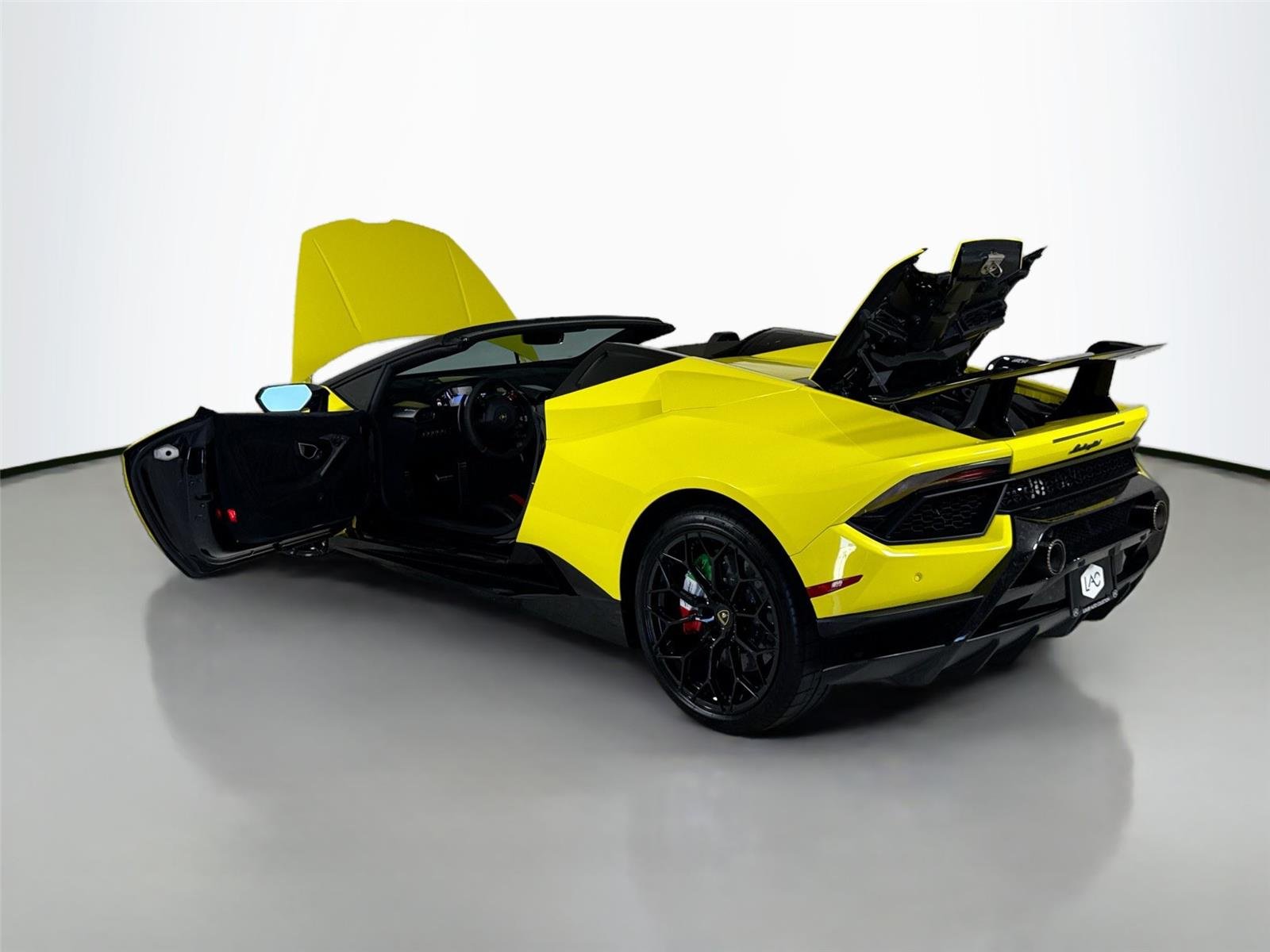 2019 Lamborghini Huracan Spyder Performante photo 35