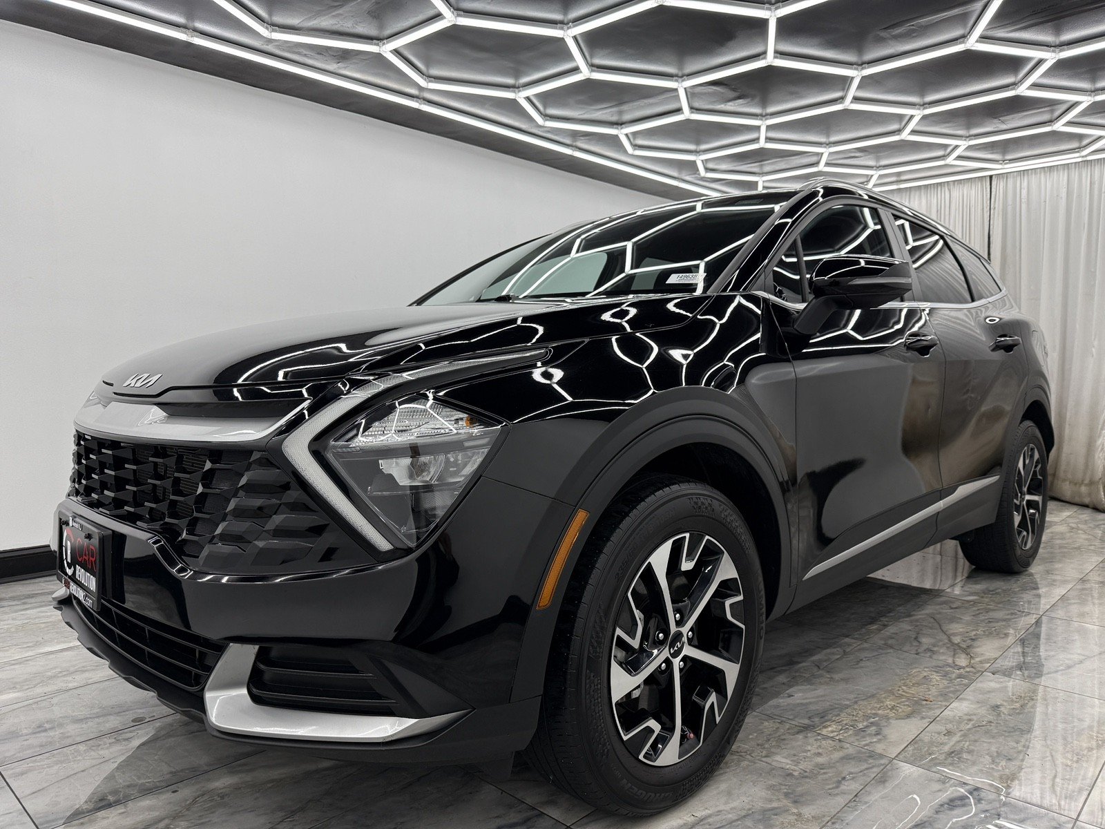 2023 Kia Sportage EX photo 3