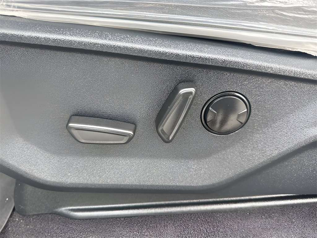 2024 Ford F-150 Lightning photo 9