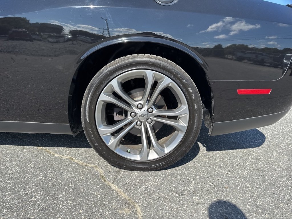 2018 Dodge Challenger R/T photo 24