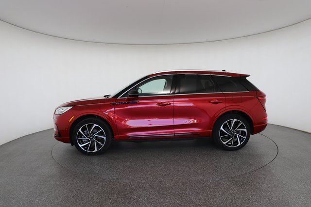 2023 Lincoln Corsair Grand Touring photo 6