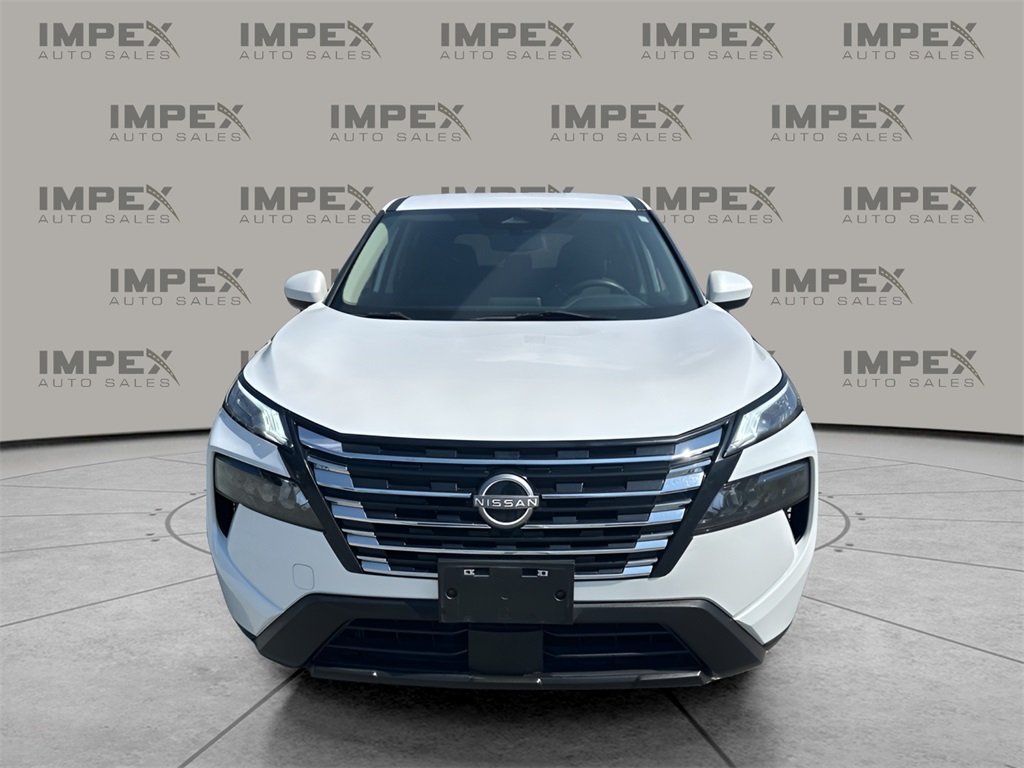 2024 Nissan Rogue SV photo 8