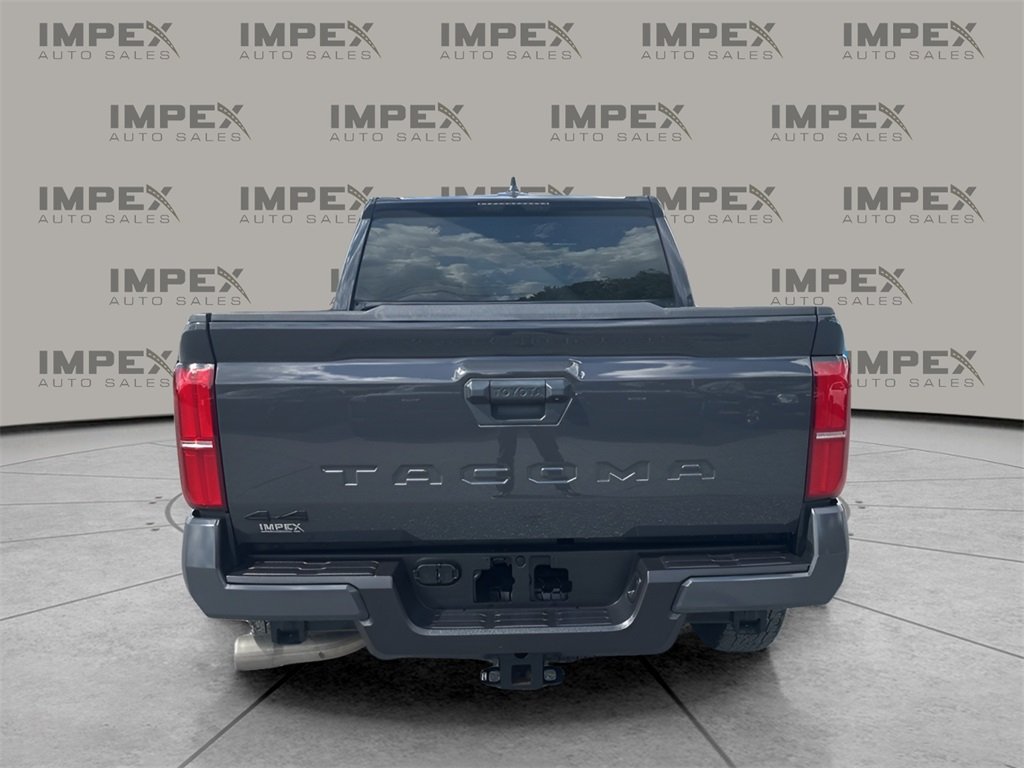 2025 Toyota Tacoma TRD Sport photo 4