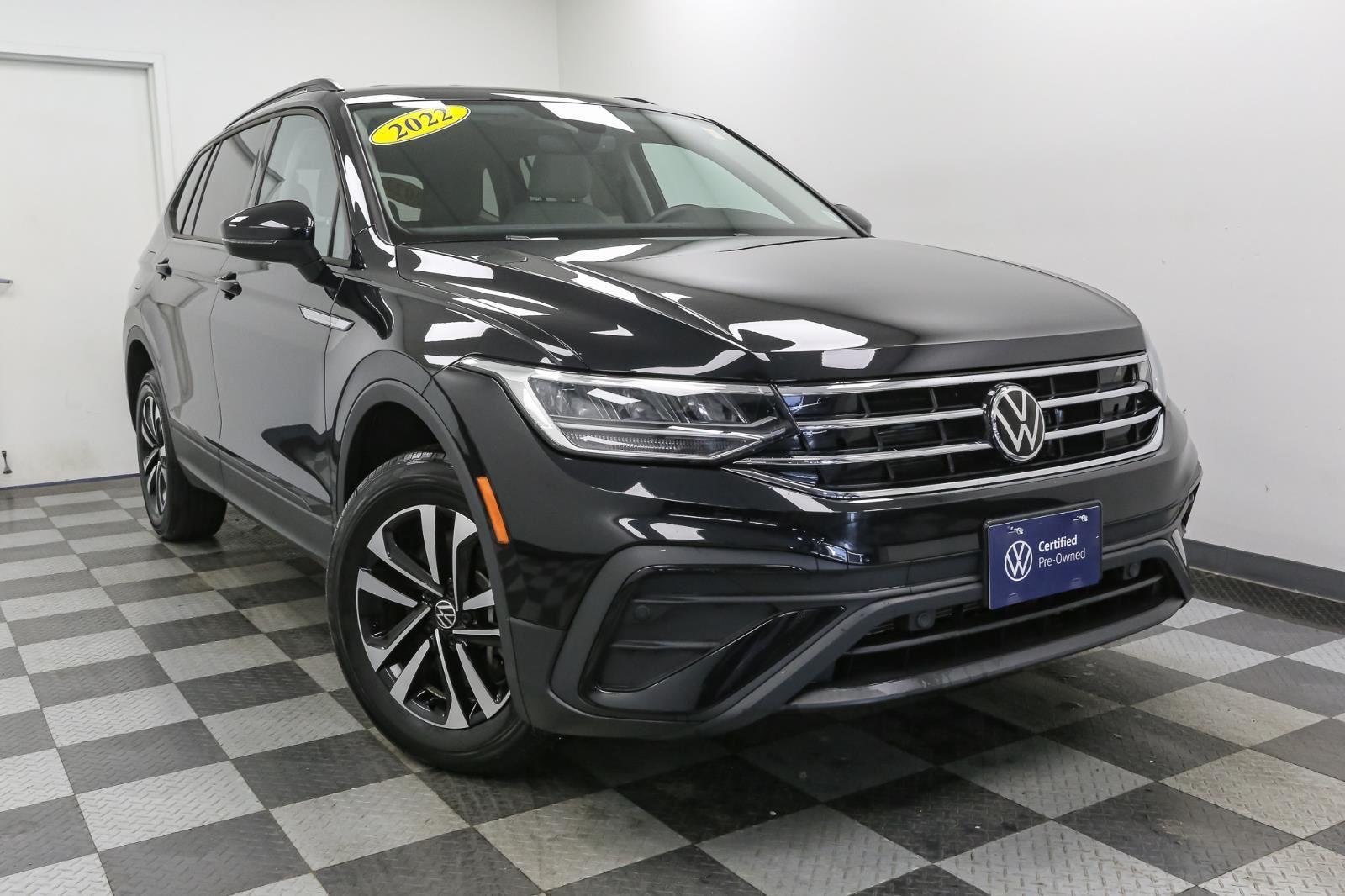 2022 Volkswagen Tiguan S photo 2