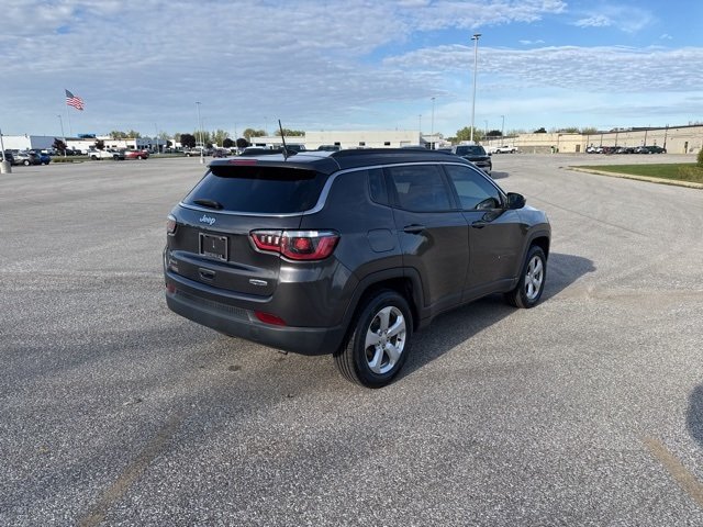 2018 Jeep Compass Latitude photo 3