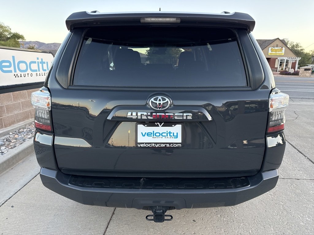 2024 Toyota 4Runner SR5 photo 4