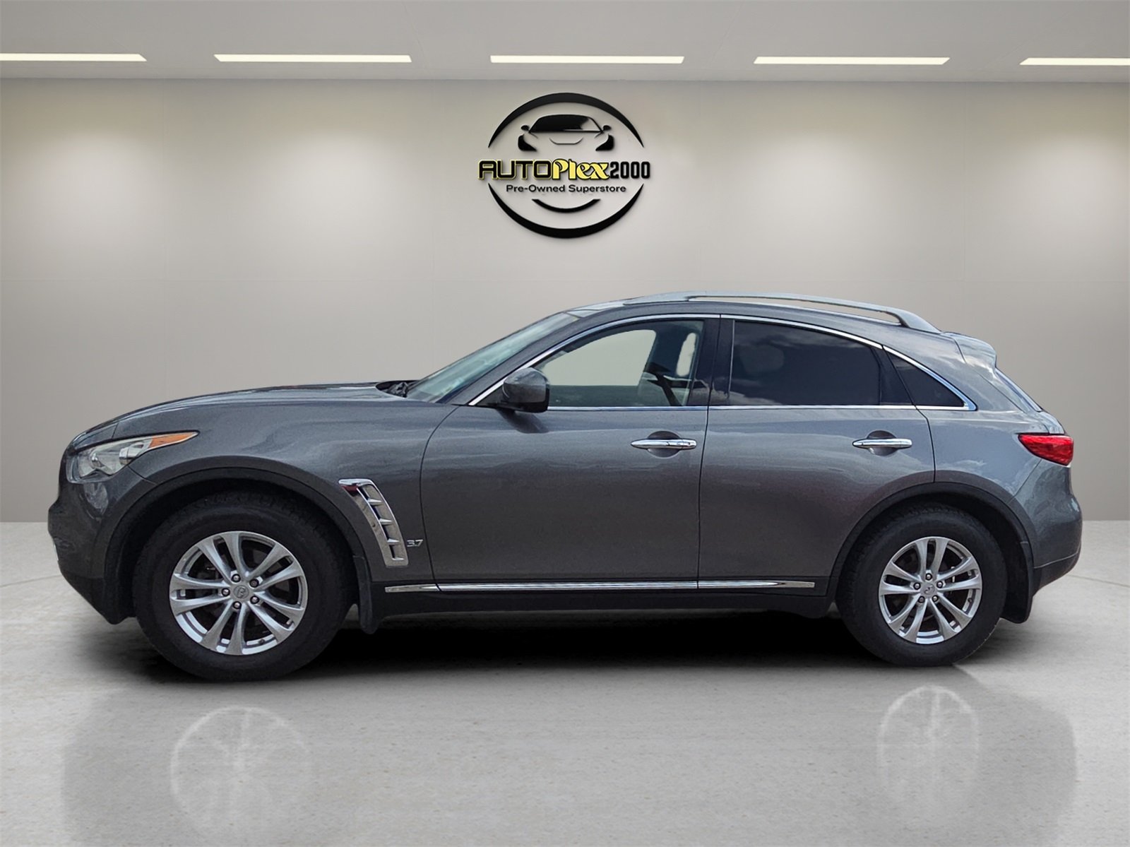 2015 Infiniti QX70 Base photo 4