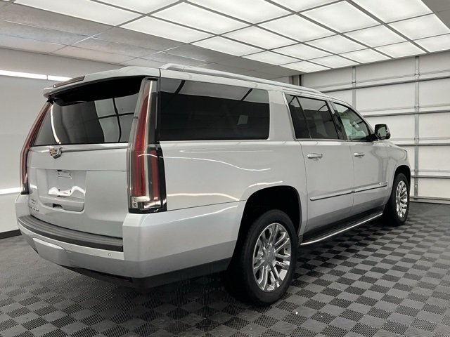 2016 Cadillac Escalade ESV Base photo 22