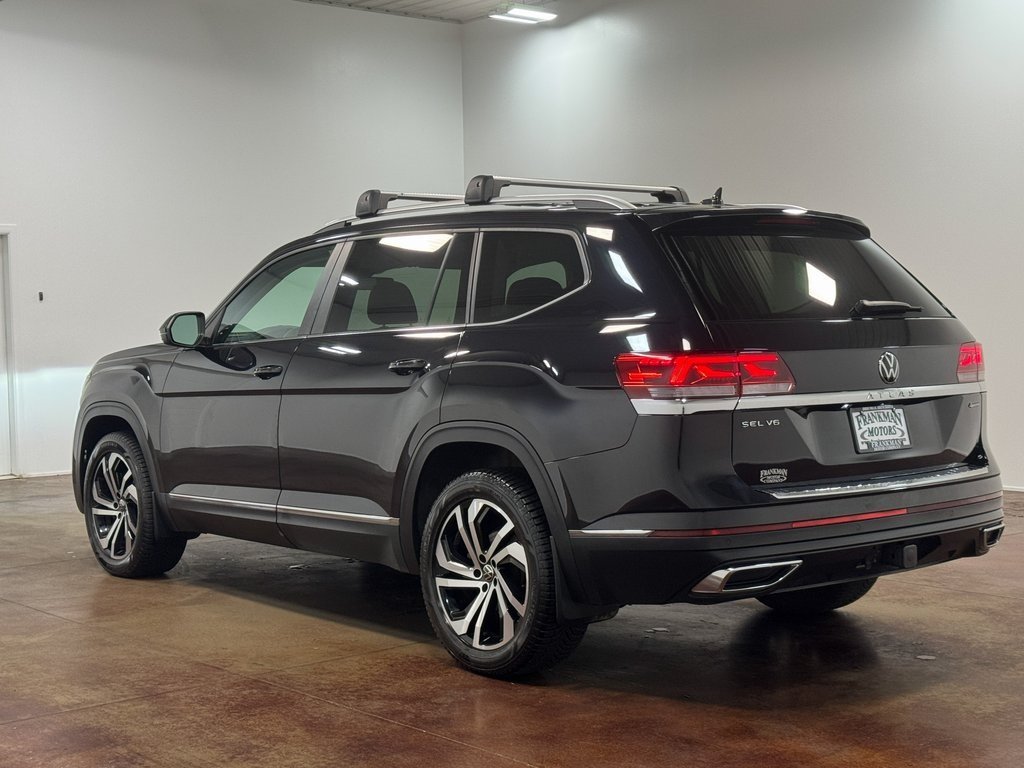 2023 Volkswagen Atlas SEL photo 23