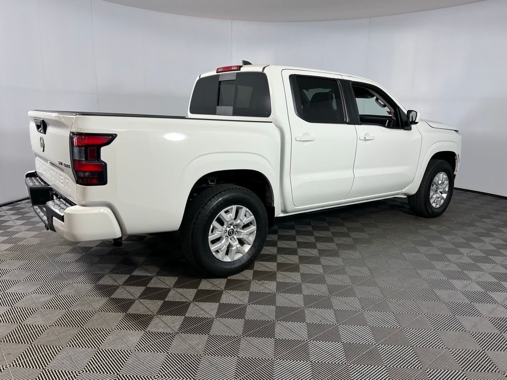 2024 Nissan Frontier SV photo 4