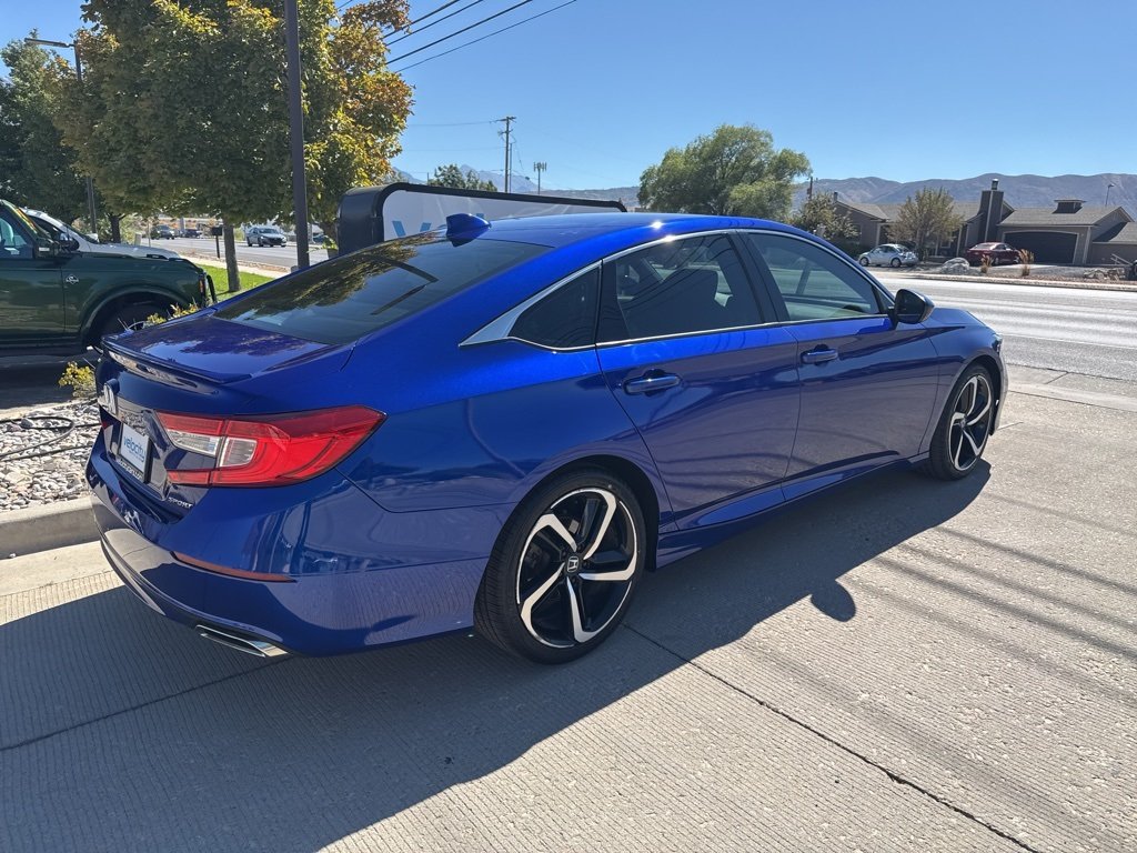 2018 Honda Accord Sport photo 3