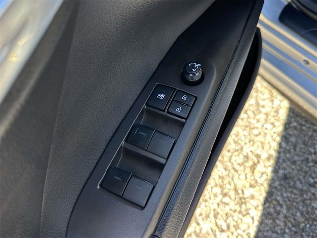 2023 Toyota Camry SE photo 28