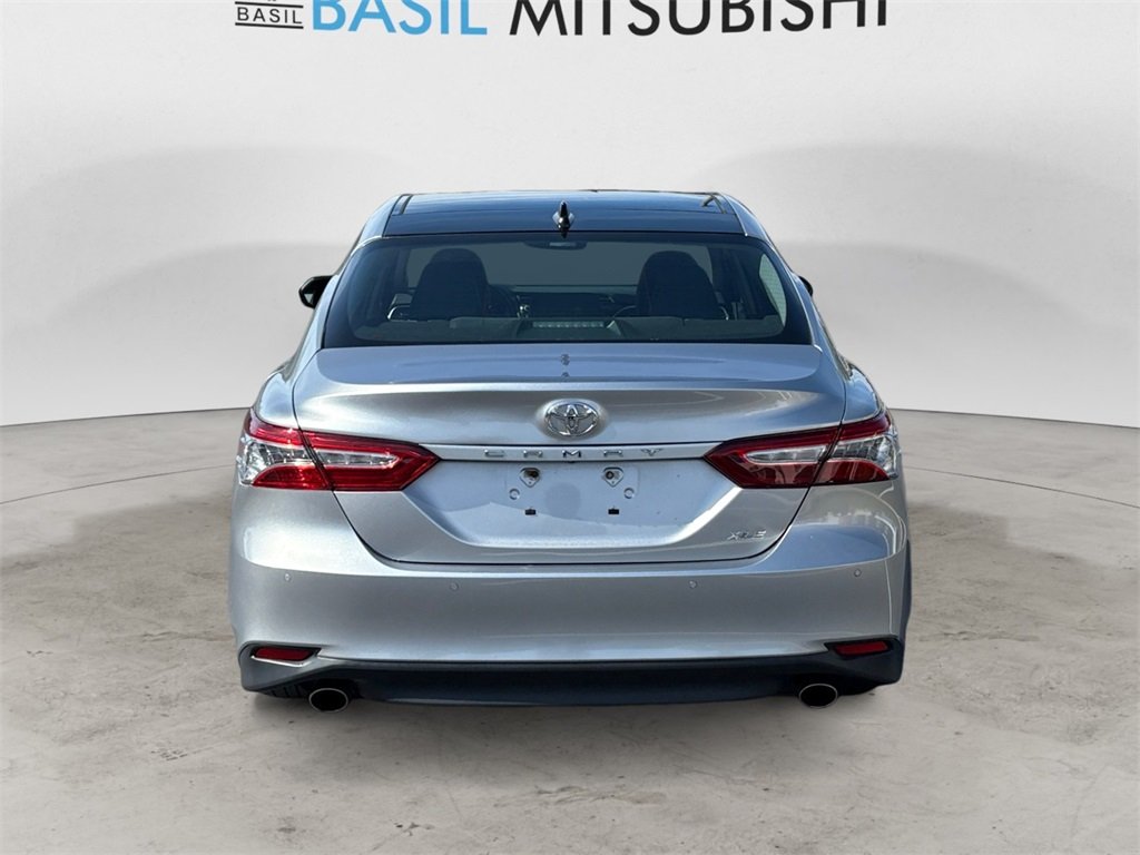 2018 Toyota Camry XLE V6 photo 4