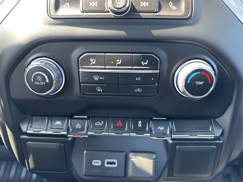 2024 Chevrolet Silverado 1500 photo 16