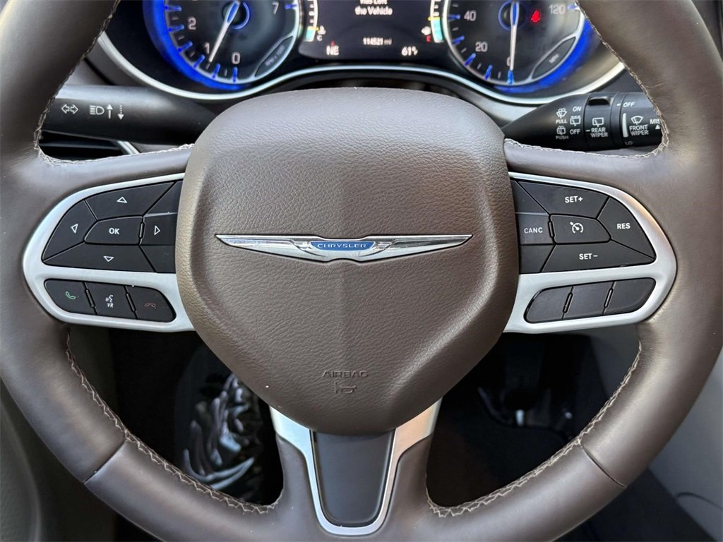 2017 Chrysler Pacifica Touring Plus photo 15