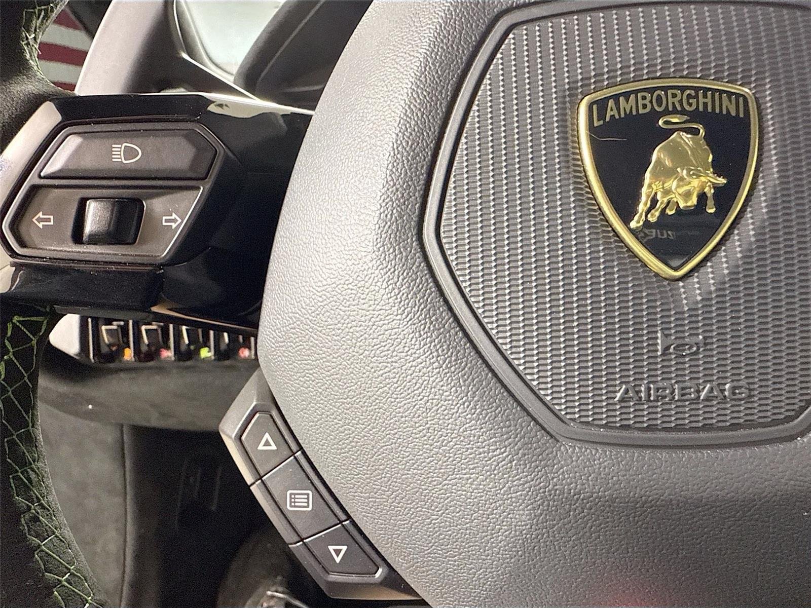 2023 Lamborghini Huracan STO photo 22