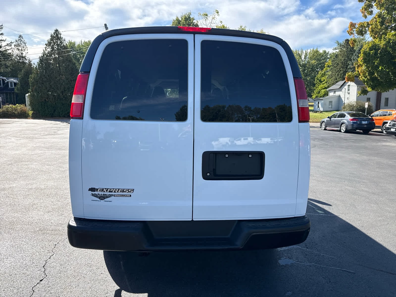 2016 Chevrolet Express LS photo 4