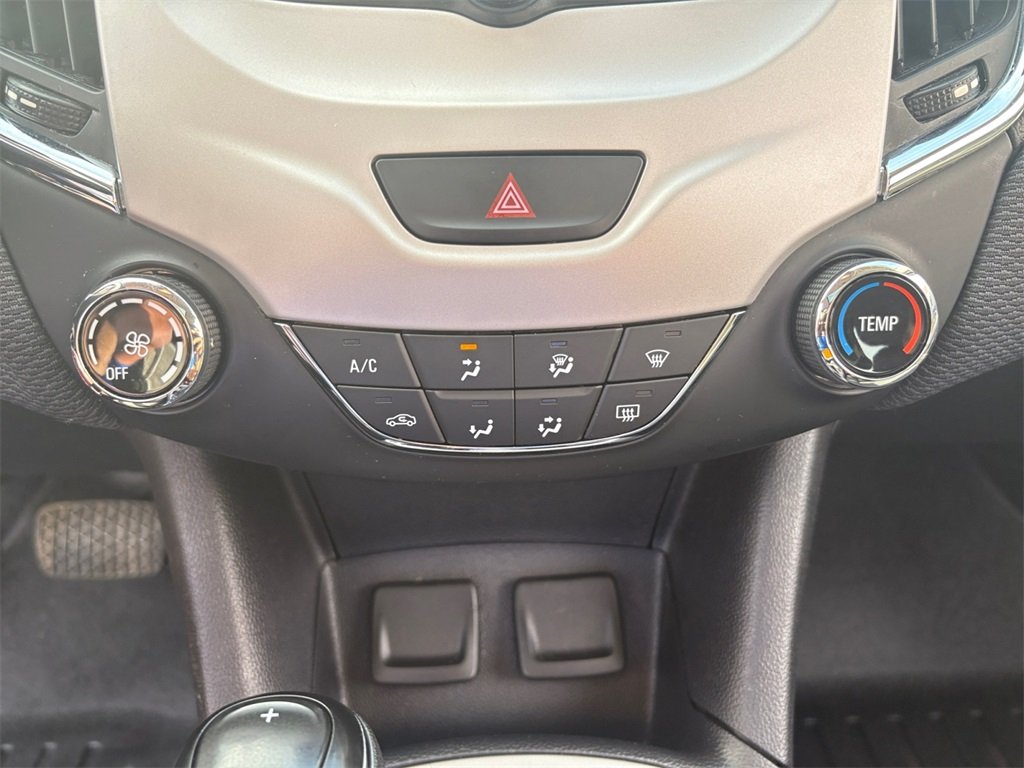 2018 Chevrolet Cruze LS photo 21