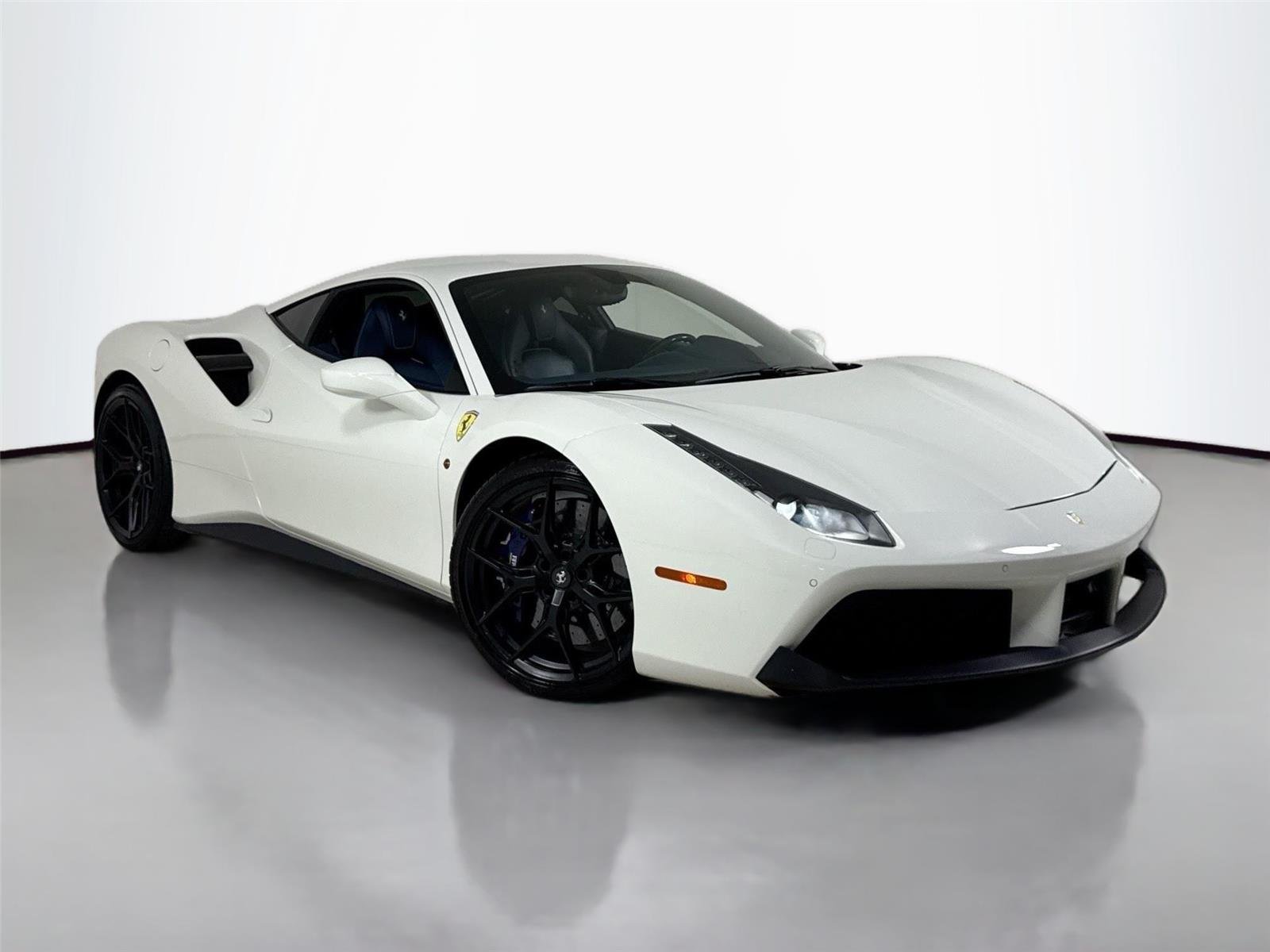 2016 Ferrari 488 GTB photo 32