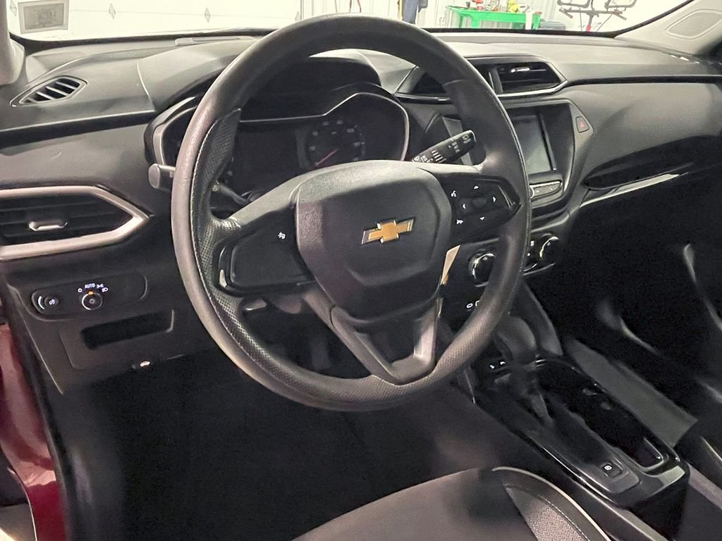 2021 Chevrolet Trailblazer LS photo 13