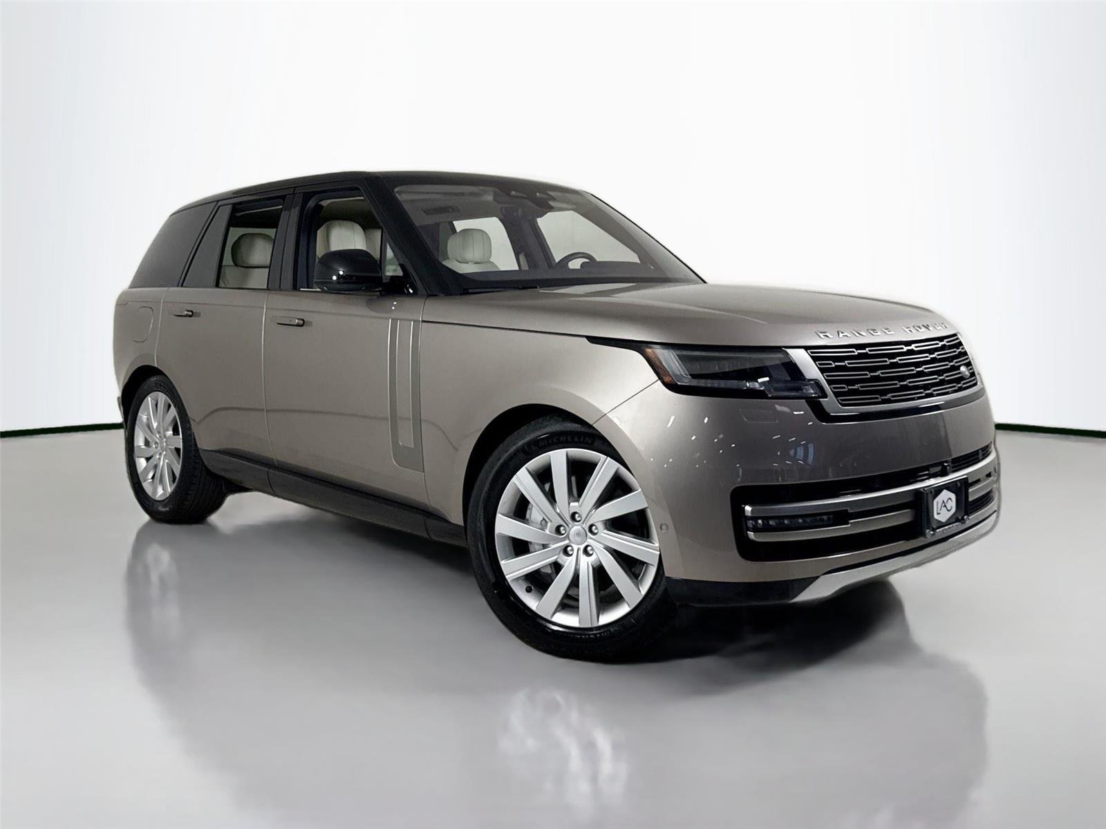 2023 Land Rover Range Rover SE photo 41