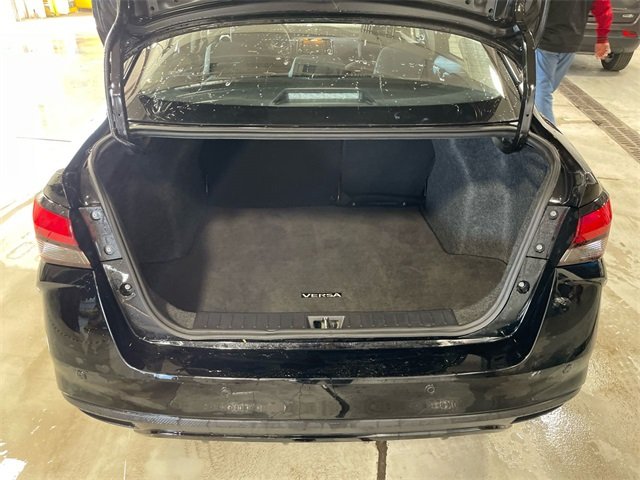 2023 Nissan Versa 1.6 SV photo 22