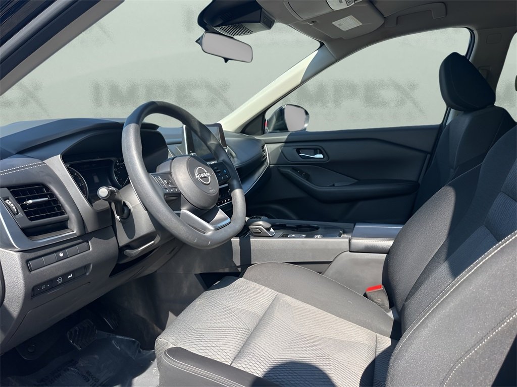 2024 Nissan Rogue SV photo 9