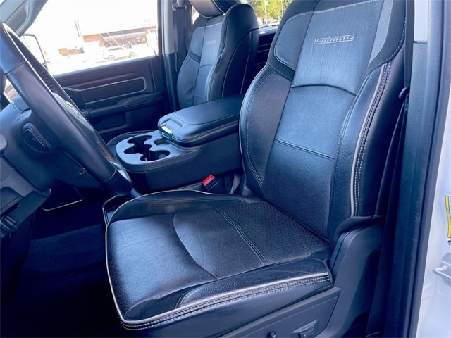 2023 Ram 3500 Laramie photo 4
