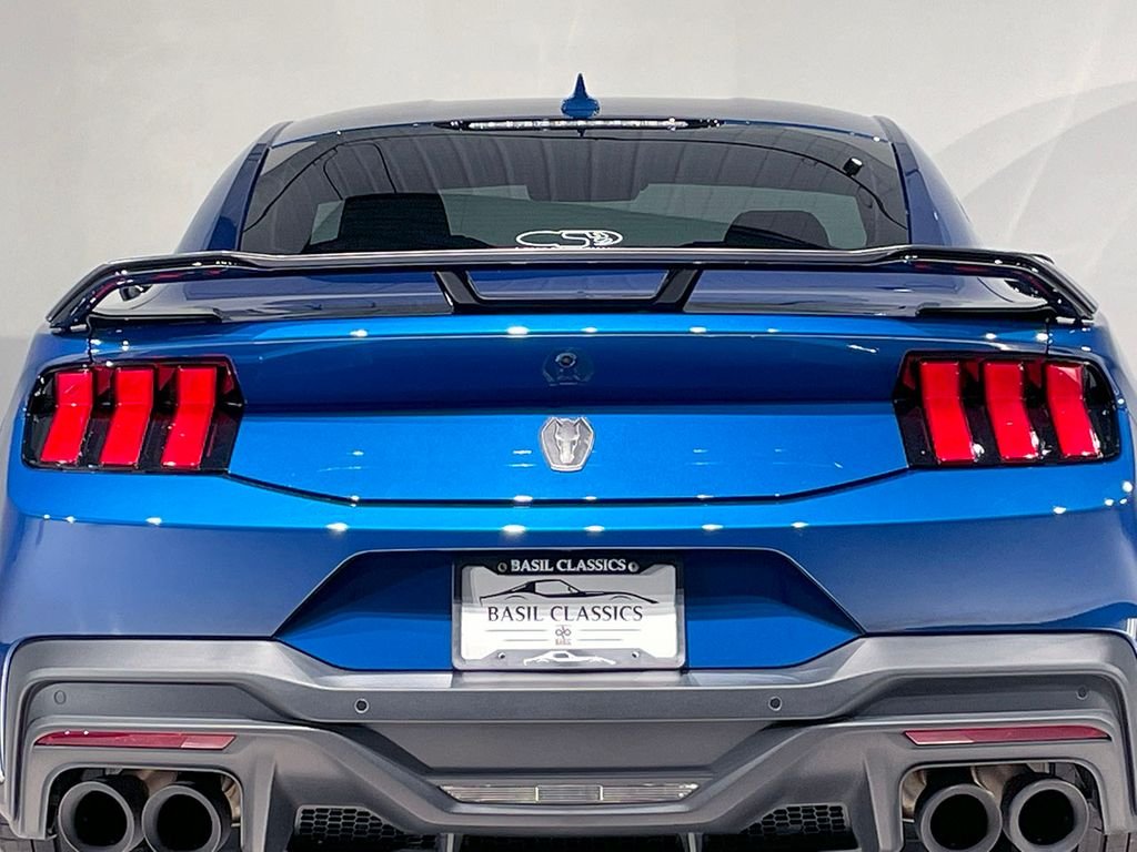 2024 Ford Mustang Dark Horse photo 31