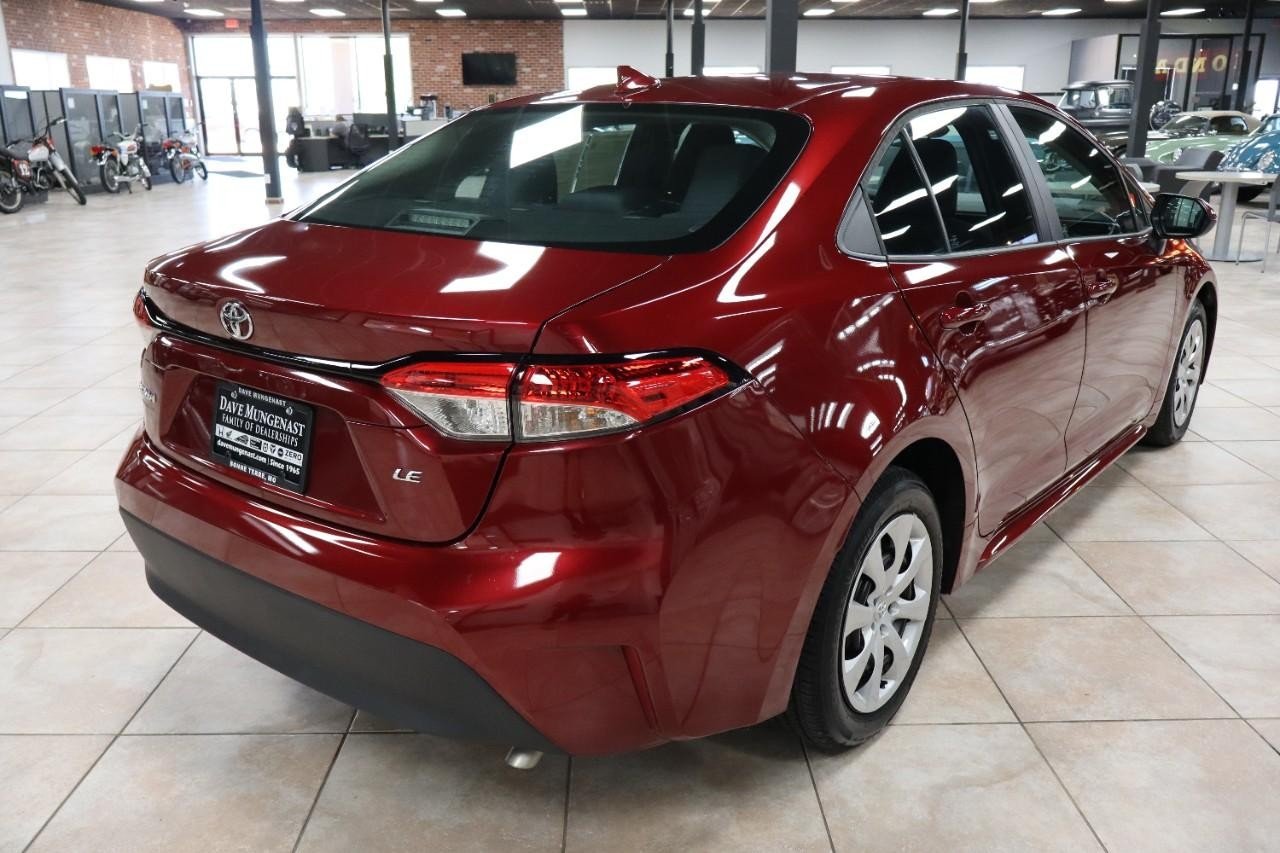 2023 Toyota Corolla LE photo 5