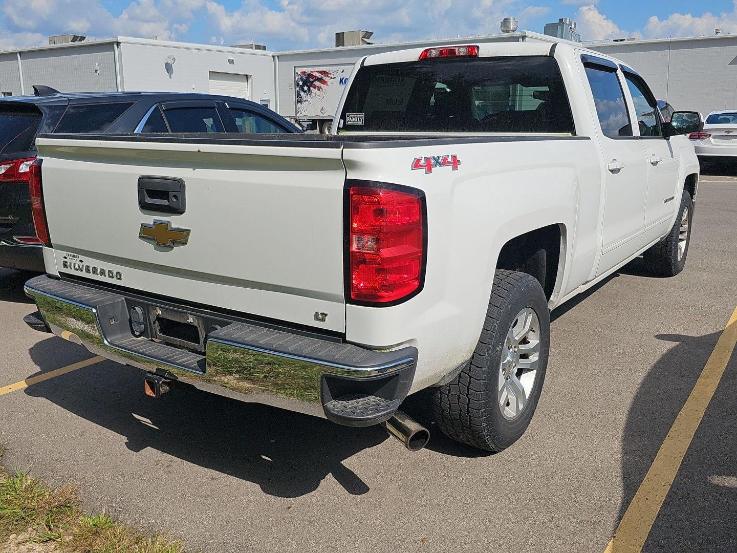2015 Chevrolet Silverado 1500 LT photo 3