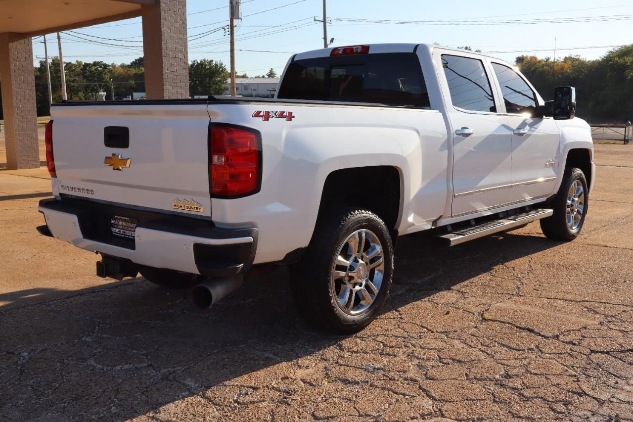 2019 Chevrolet Silverado 2500HD High Country photo 5
